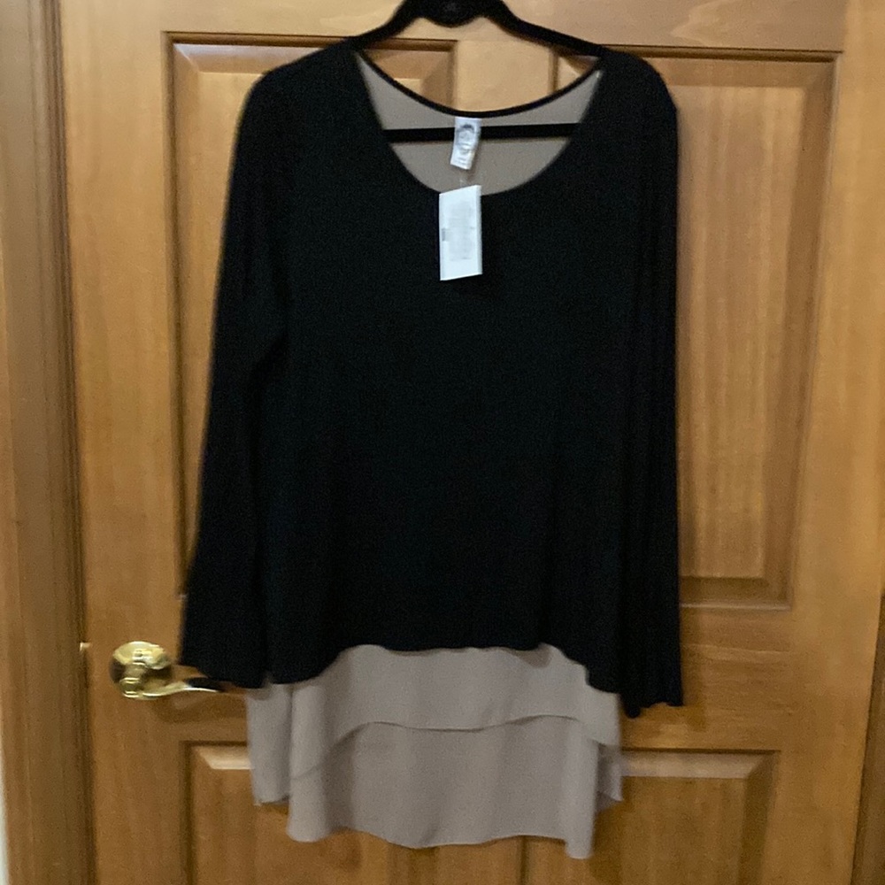 2B Together two toned blouse L